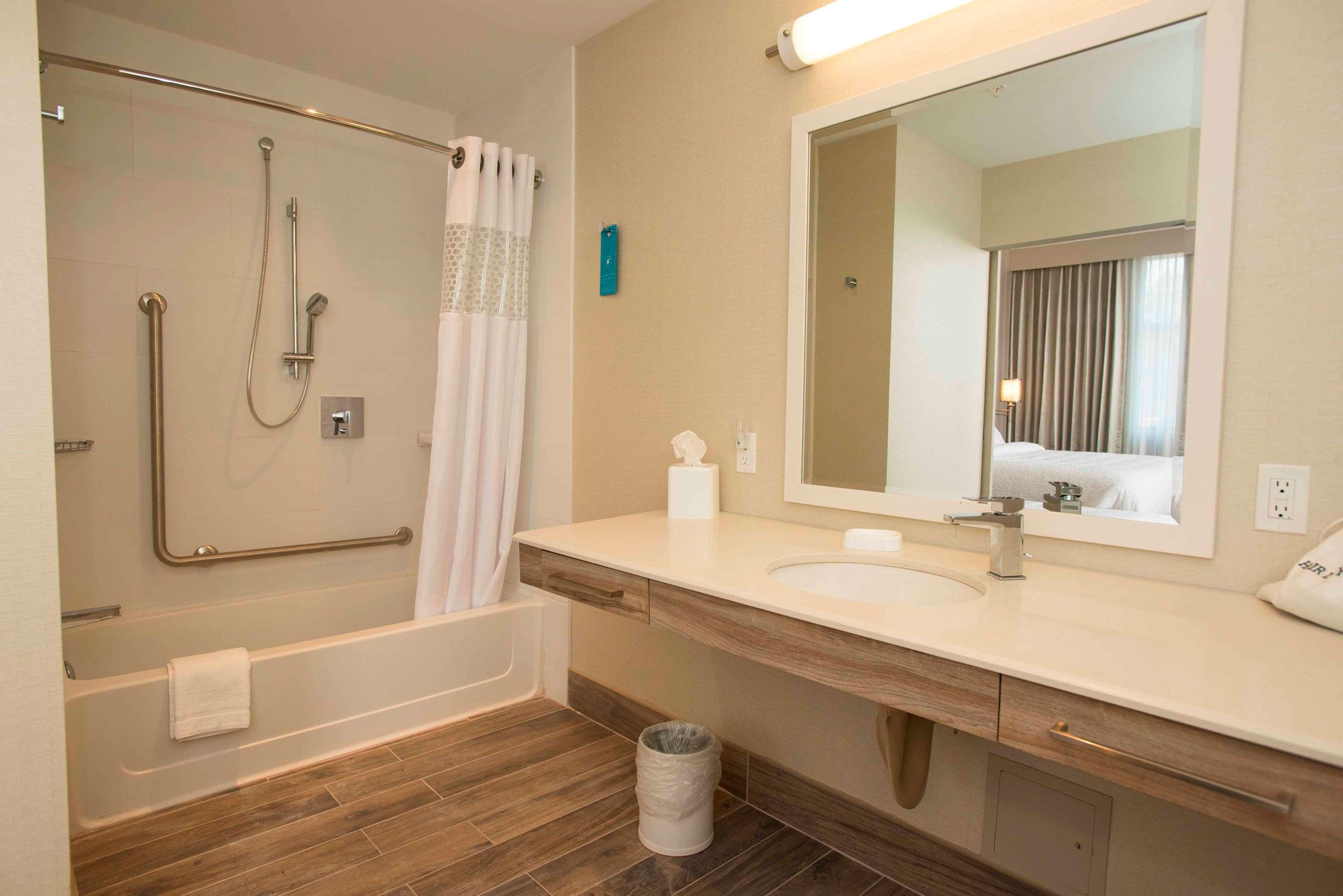 Hampton Inn & Suites By Hilton Thunder Bay Esterno foto