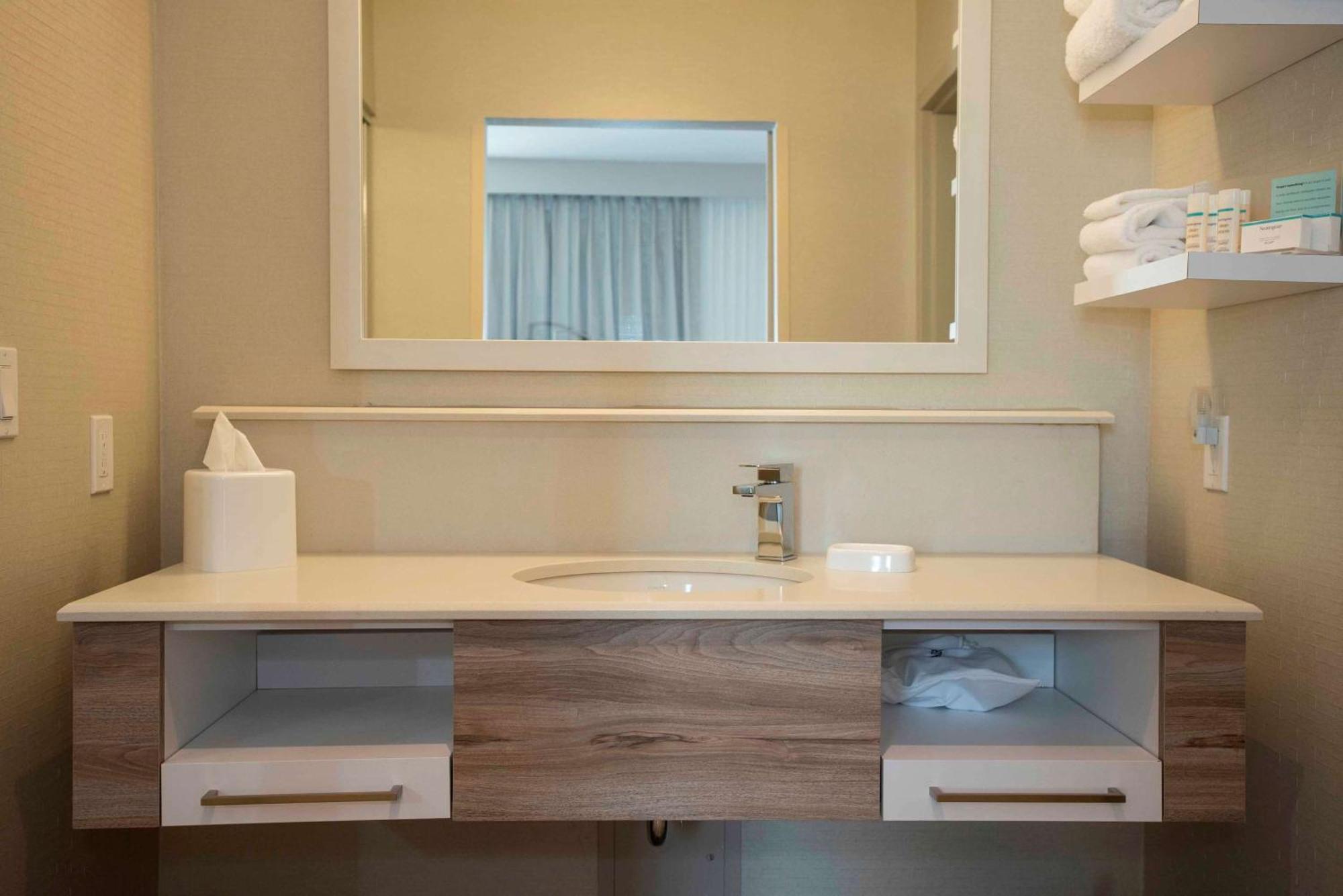 Hampton Inn & Suites By Hilton Thunder Bay Esterno foto